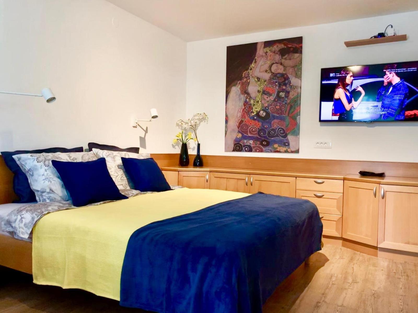 סטרוניאן Villa Yadranka מראה חיצוני תמונה